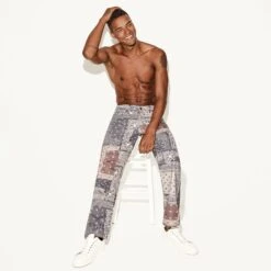 The Dad Jean, Bandana -Best Clothing Store 14M 537000 6860115443809 DAD JEAN MENS BANDANA 22950 WEBSIZE d5db1dad 81da 482b a58e 83bade163a34